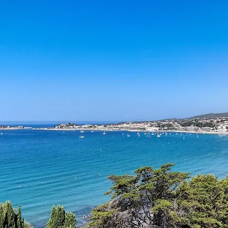 Villa Location De Sur Piscine Et Jardin Vue Panoramique