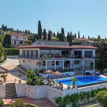 Location De Sur Piscine Et Jardin Vue Panoramique Villa Sanary-sur-Mer