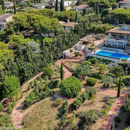 Villa Location De Sur Piscine Et Jardin Vue Panoramique